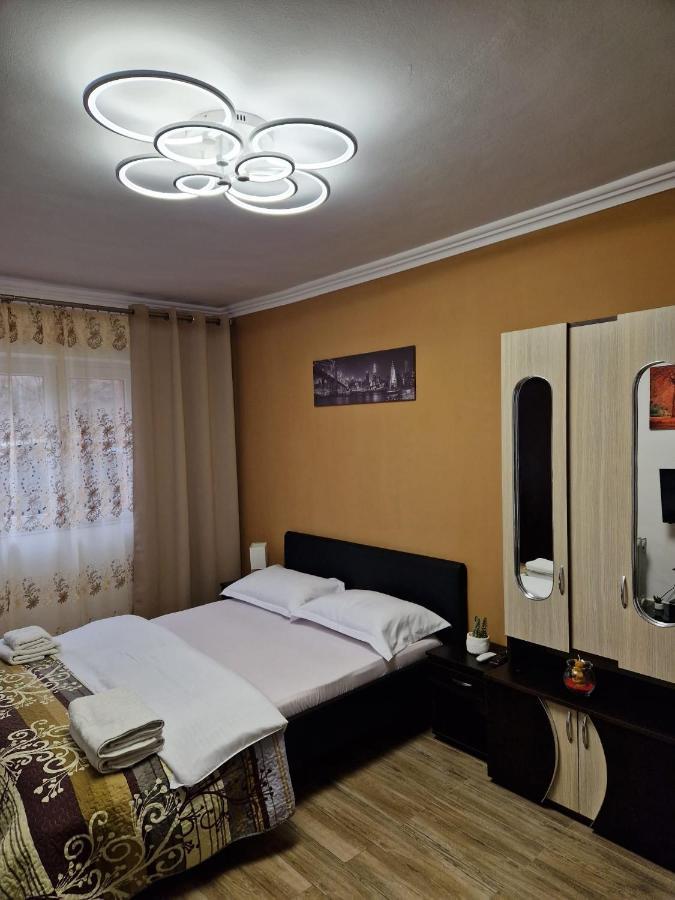 Garsoniera Apartamento Băile Herculane Exterior foto